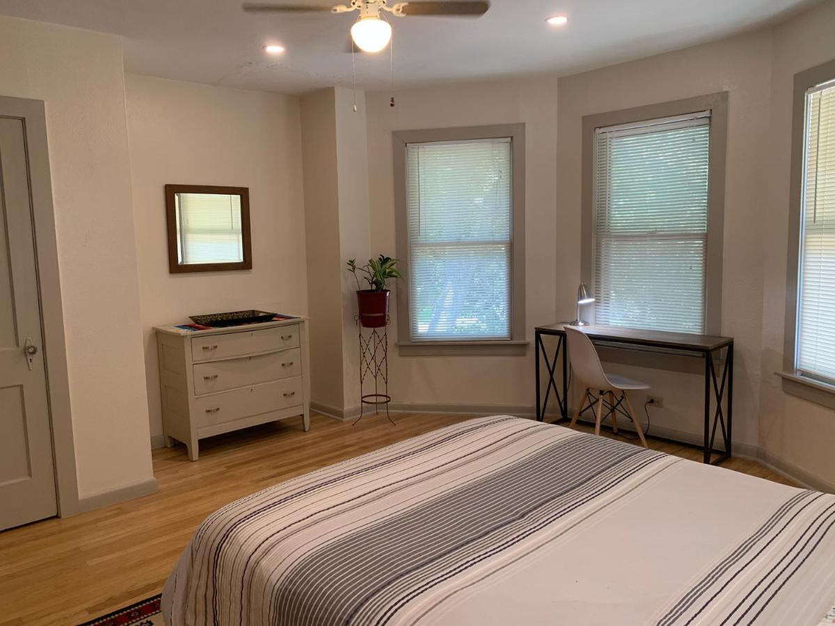 125-#4 Downtown Cozy Upstairs One Bedroom Apt Σαν Αντόνιο Εξωτερικό φωτογραφία